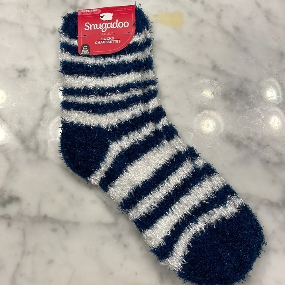 Snugadoo Women's Two Pairs of Fuzzy Socks Penguin And Stripes